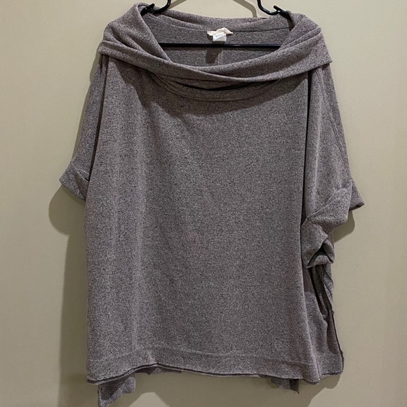 Altar'd State Sweaters - Oversize, soft, comfy fall sweater!